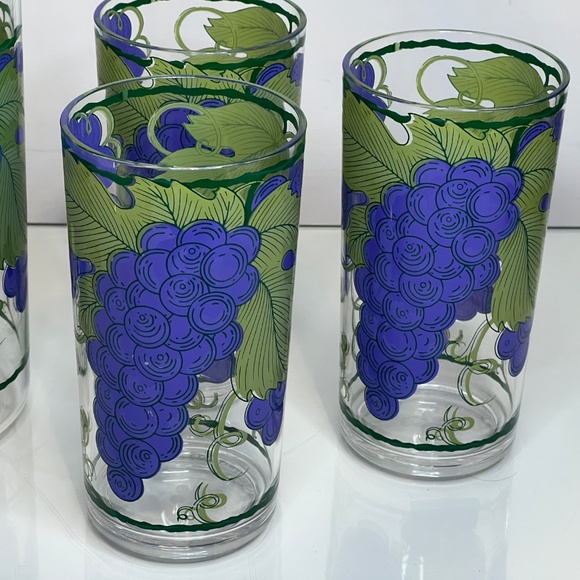 Precisioncraft Canada Vintage Juice Jug Set w/ 6 Cups Hard Plastic Grapes Patio - Picture 2 of 16